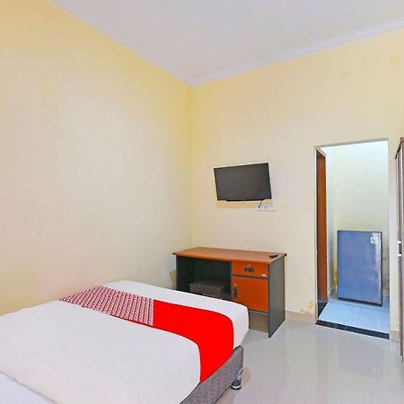 Oyo 91445 Sandat Guest House Denpasar Kültér fotó