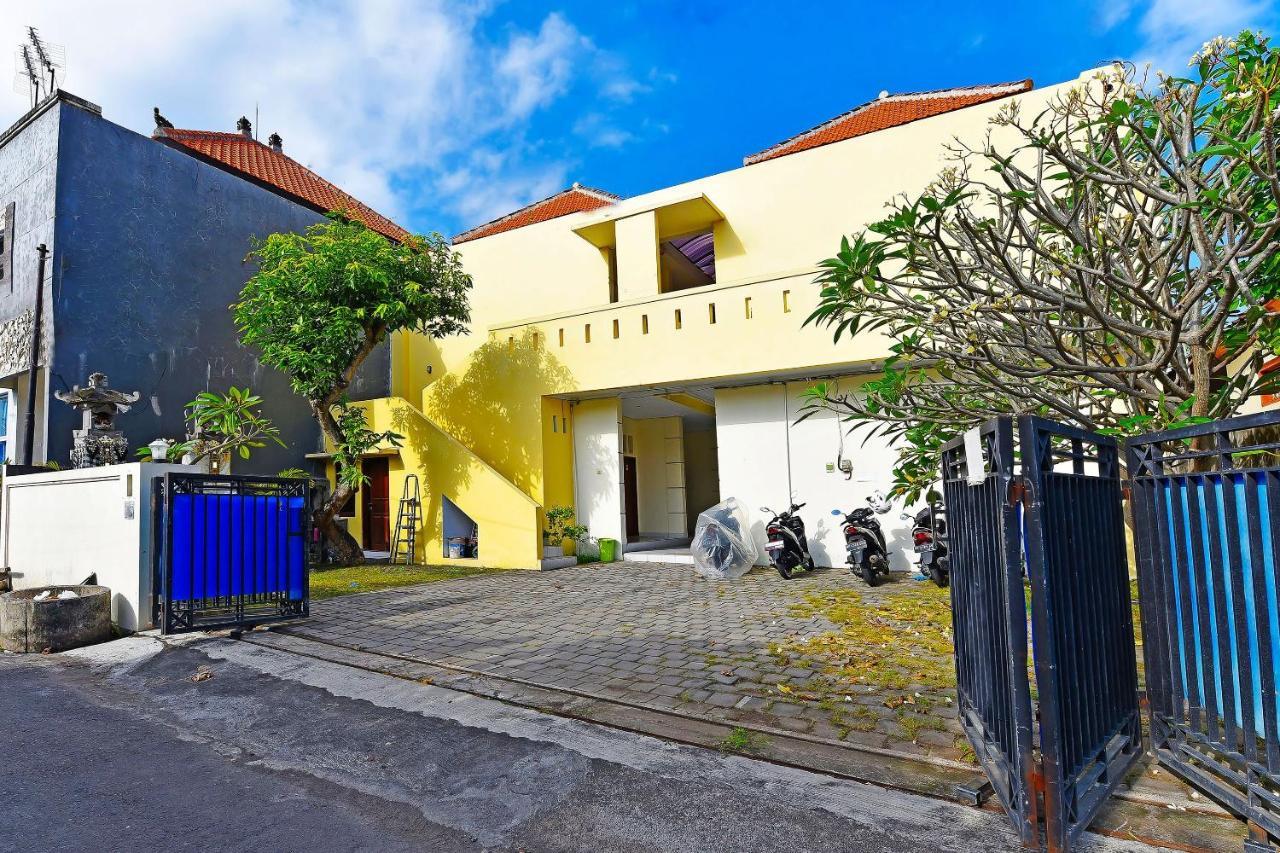 Oyo 91445 Sandat Guest House Denpasar Kültér fotó