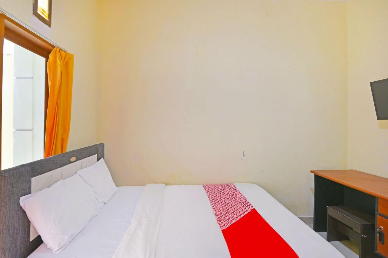 Oyo 91445 Sandat Guest House Denpasar Kültér fotó
