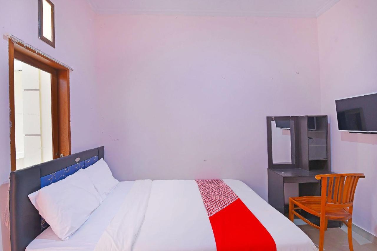 Oyo 91445 Sandat Guest House Denpasar Kültér fotó