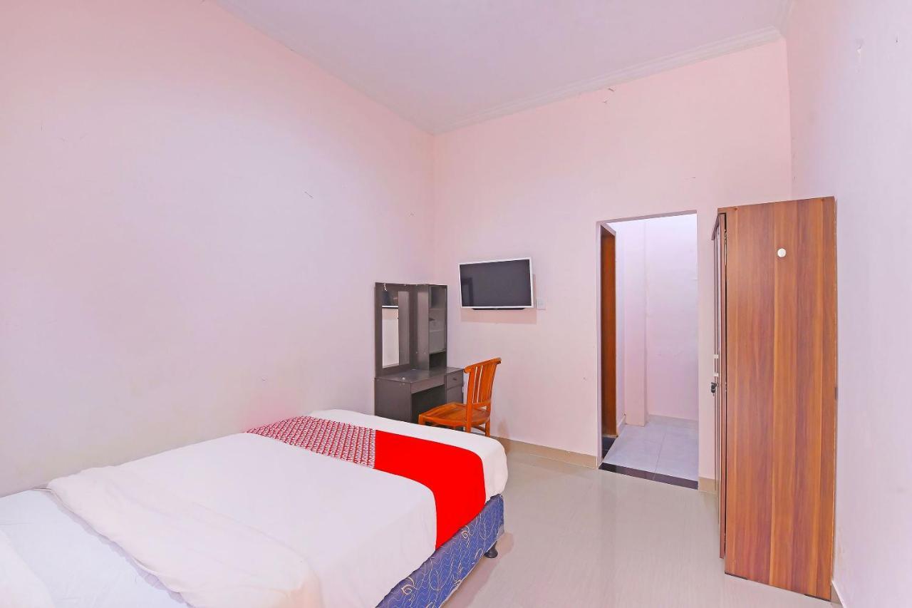 Oyo 91445 Sandat Guest House Denpasar Kültér fotó